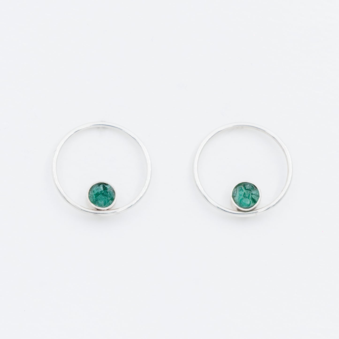 Arete caja hilo Esmeralda y Plata 950