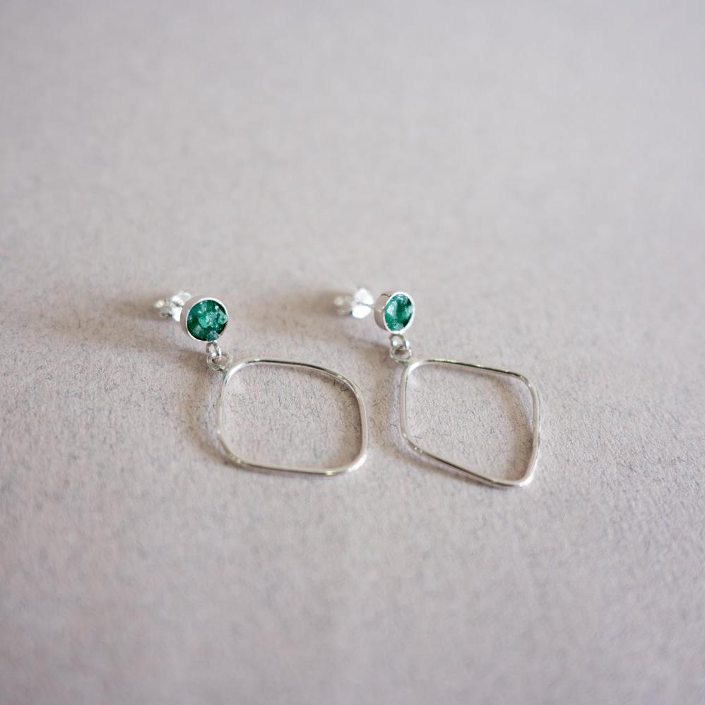 Arete redondo hilo Plata 950 rombo movimiento