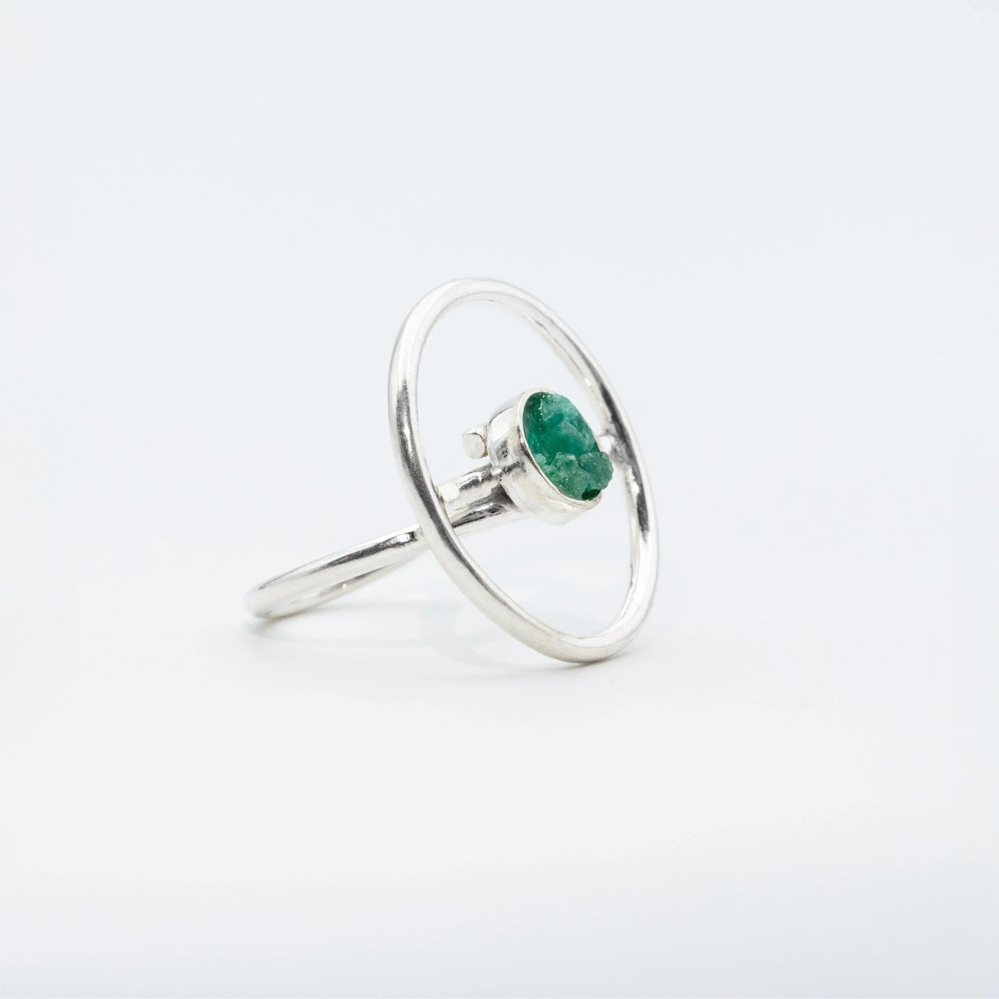 Anillo de plata y Esmeralda Poquebola