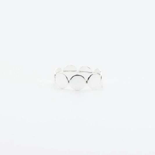 Anillo plata 950 círculos entrelazados. Joyería artesanal geométrica. Diseño moderno hecho a mano.