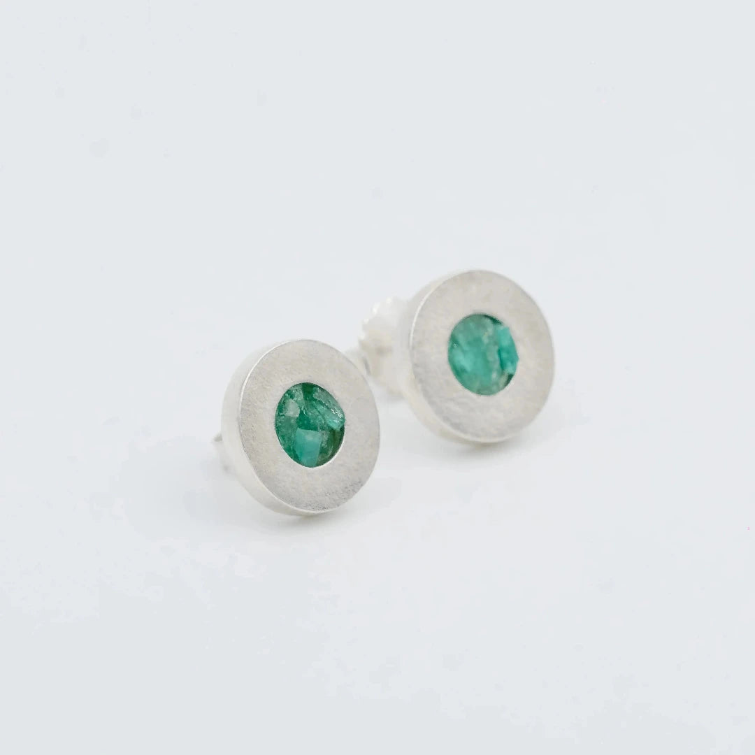 Arete topo Redondo Textura Plata 950 Y Esmeraldas