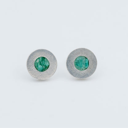 Arete topo Redondo Textura Plata 950 Y Esmeraldas