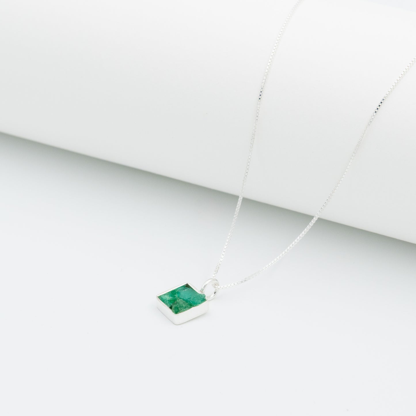Dije en Plata Cuadrado  Esmeralda
