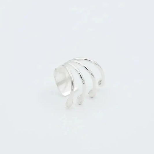 Ear cuff cuatro fósforos plata 950. Joyería artesanal dinámica. Diseño movimiento hecho a mano.